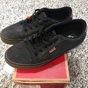mens vans bishop